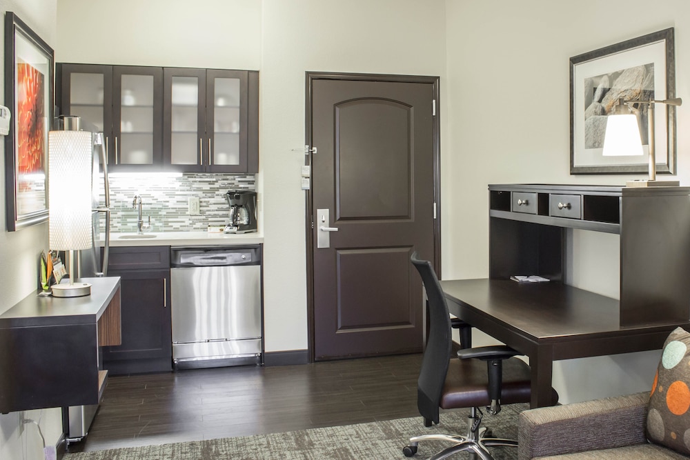 Staybridge Suites Jacksonville Camp Lejeune Area an IHG Hotel - photo 6