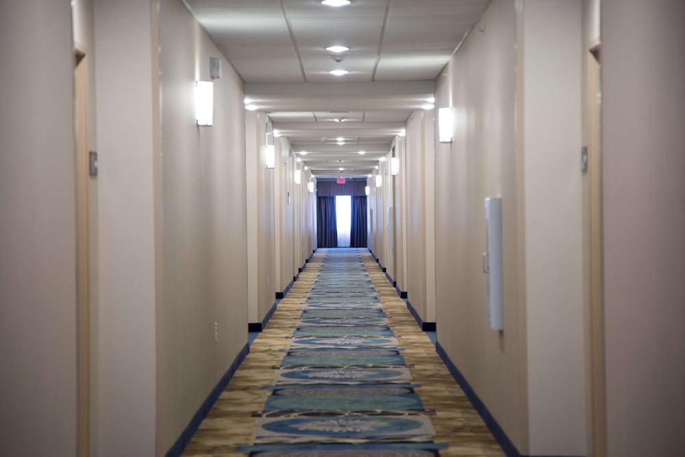 Hampton Inn & Suites McKinney - photo 43