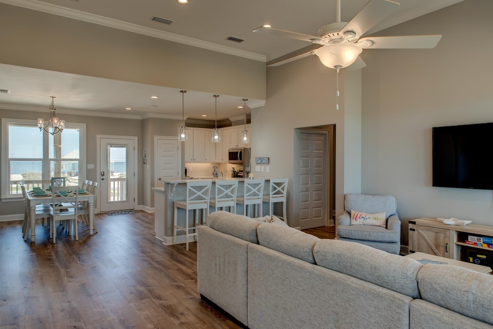 Blue Oasis 2500 Bienville Blvd in Dauphin Island, United States