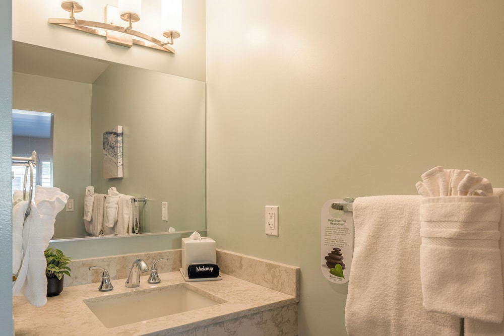 Inn At Moss Landing Point - photo 73