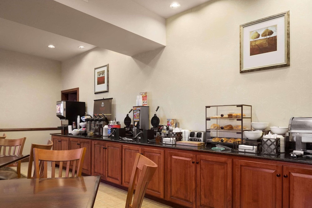Country Inn & Suites by Radisson Crestview FL - photo 12