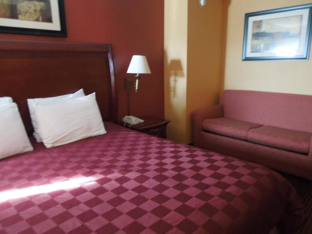 Ramada by Wyndham East Orange - photo 10