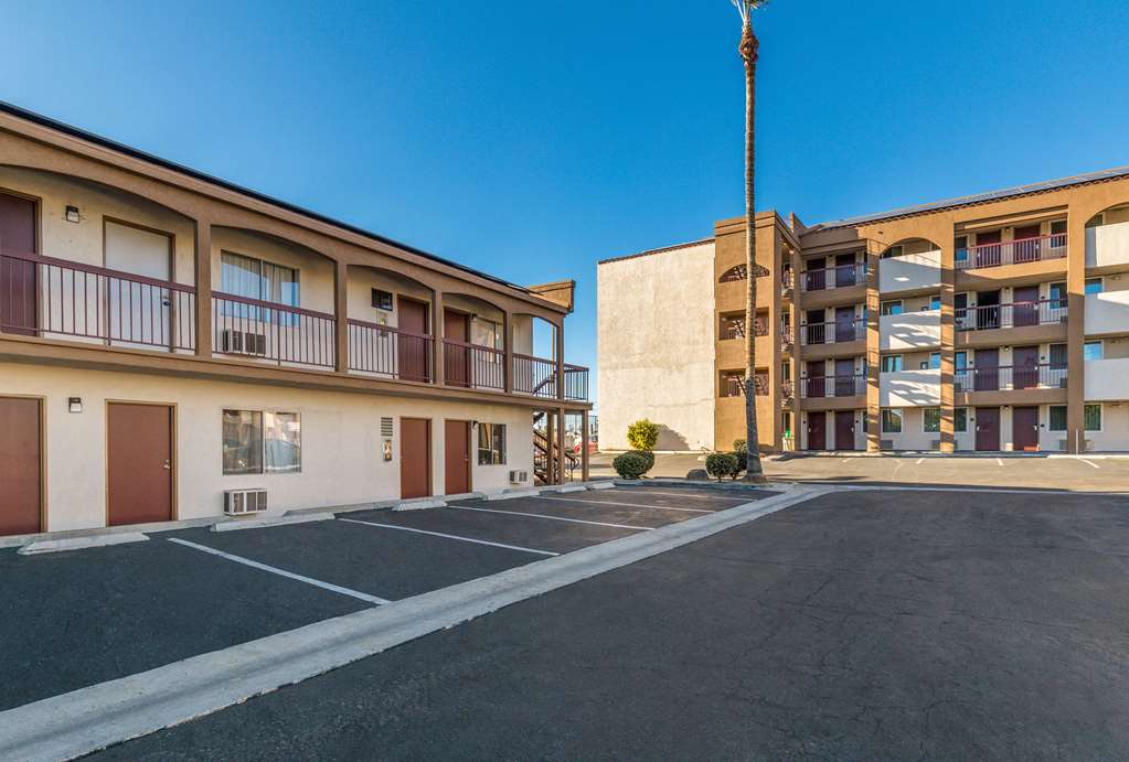 Days Inn by Wyndham Chula Vista San Diego - photo 4