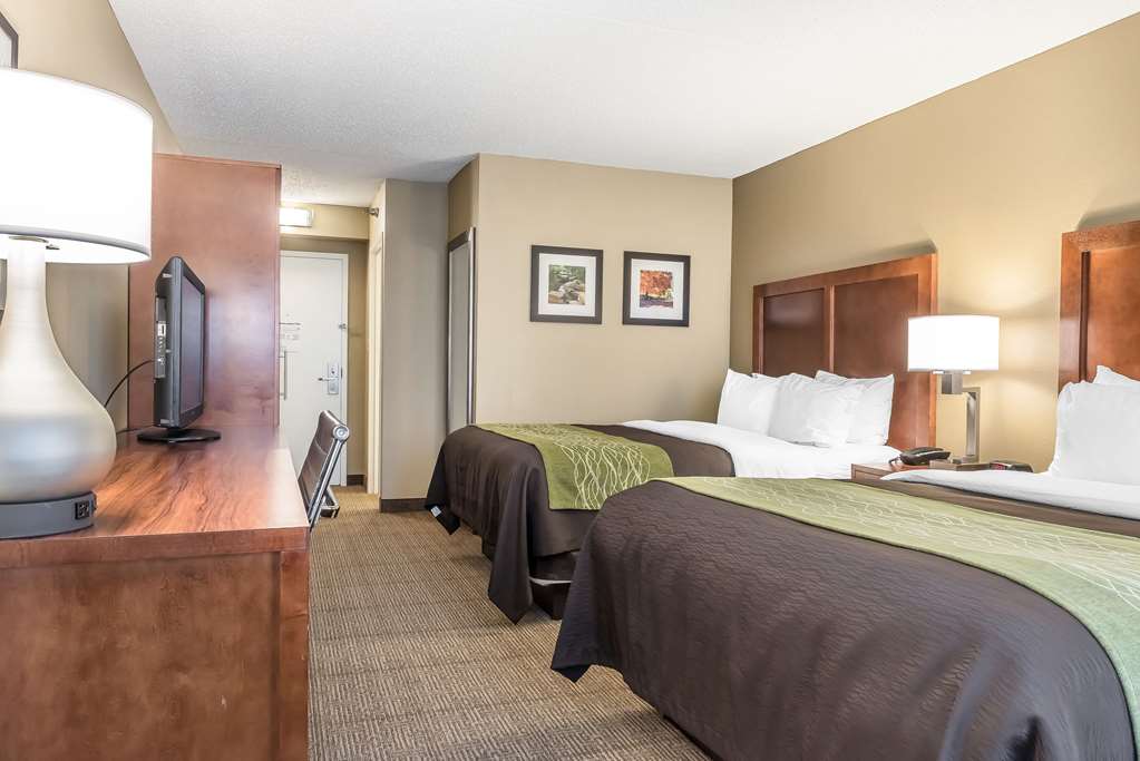 Comfort Inn & Suites Piqua Near Troy I75 - photo 11