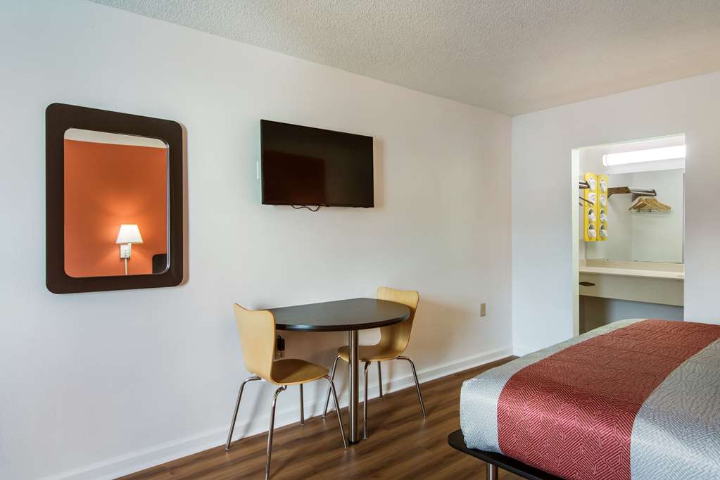 Motel 6 Warner Robins GA - photo 12