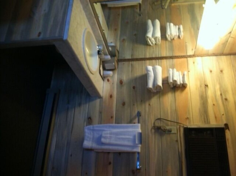Dakota Winds Motel - photo 12