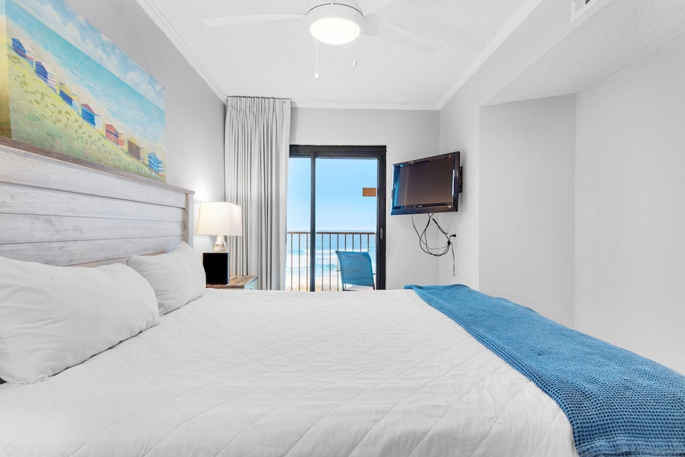 Sundunes 122 — 4-Star Luxury Hotel in Navarre, United States