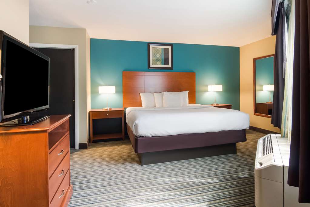 Best Western Plus Traverse City - photo 4