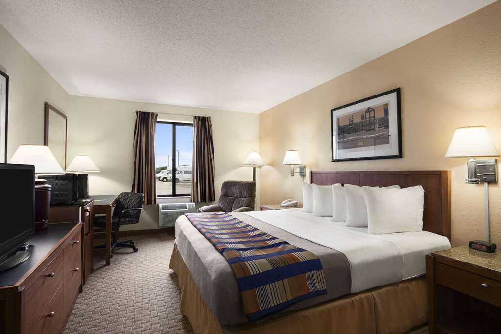 Days Inn by Wyndham Oglesby Starved Rock - photo 7