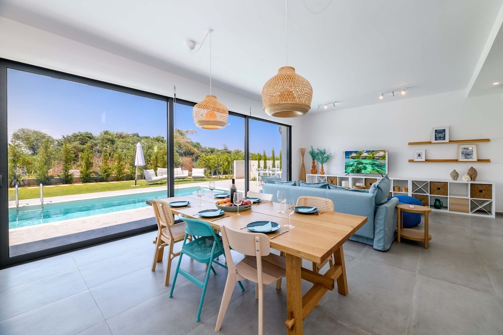 By The Beach Blue Topaz Villa — 4-Star Luxury Hotel in Protaras, Cyprus