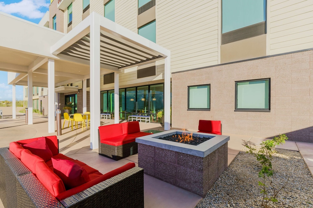 Home2 Suites by Hilton North Scottsdale near Mayo Clinic - photo 58