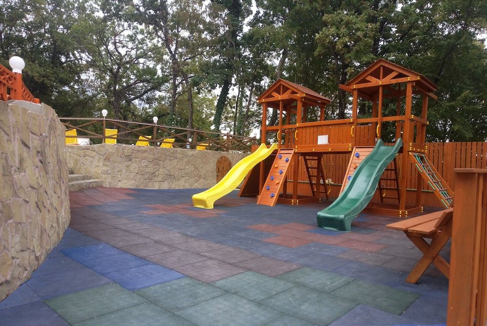 Oranzhevoe Solntse in Lazarevskoye, Russia