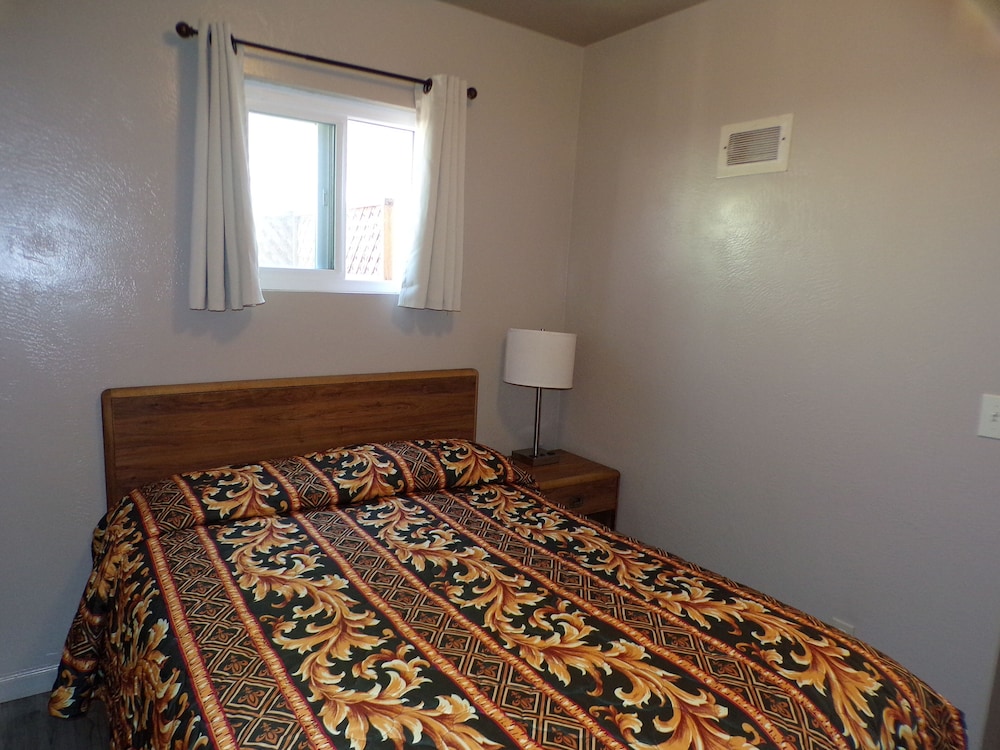 Cypress Tree Motel - photo 51