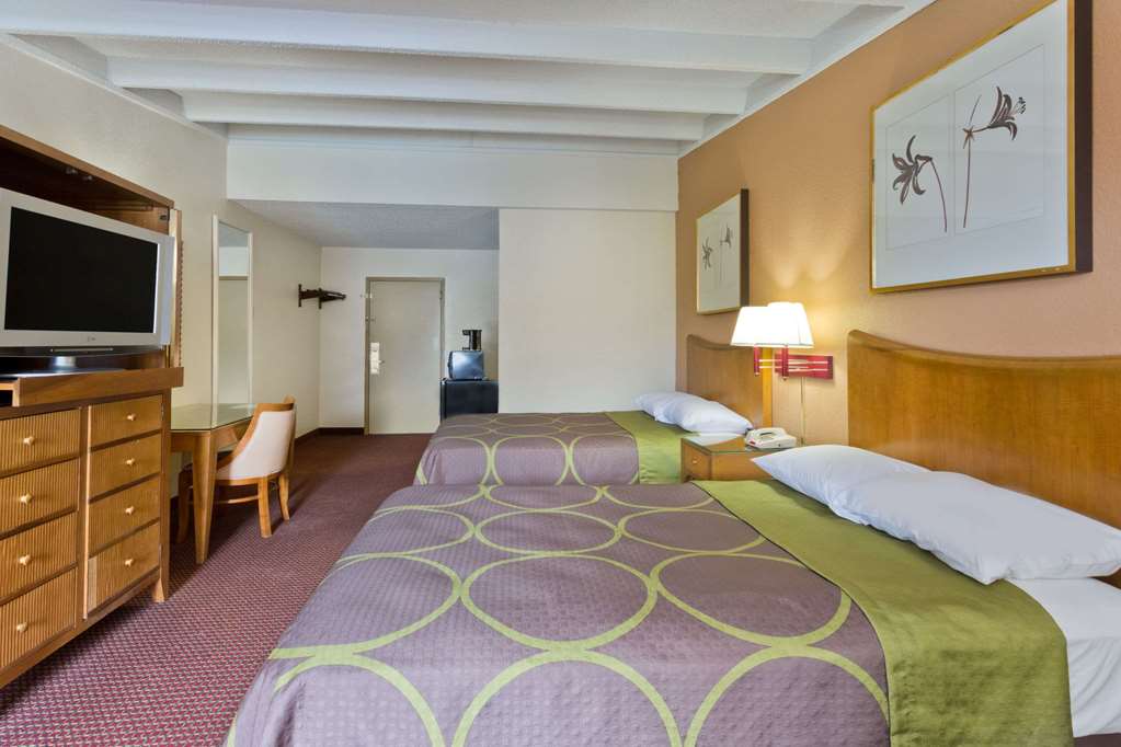 Super 8 by Wyndham Melbourne - photo 11