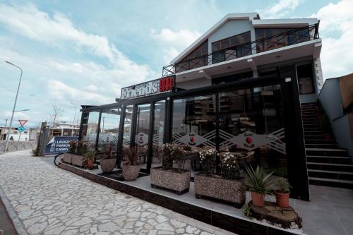 Friends Hotel - carbon neutral hotel in Shkoder