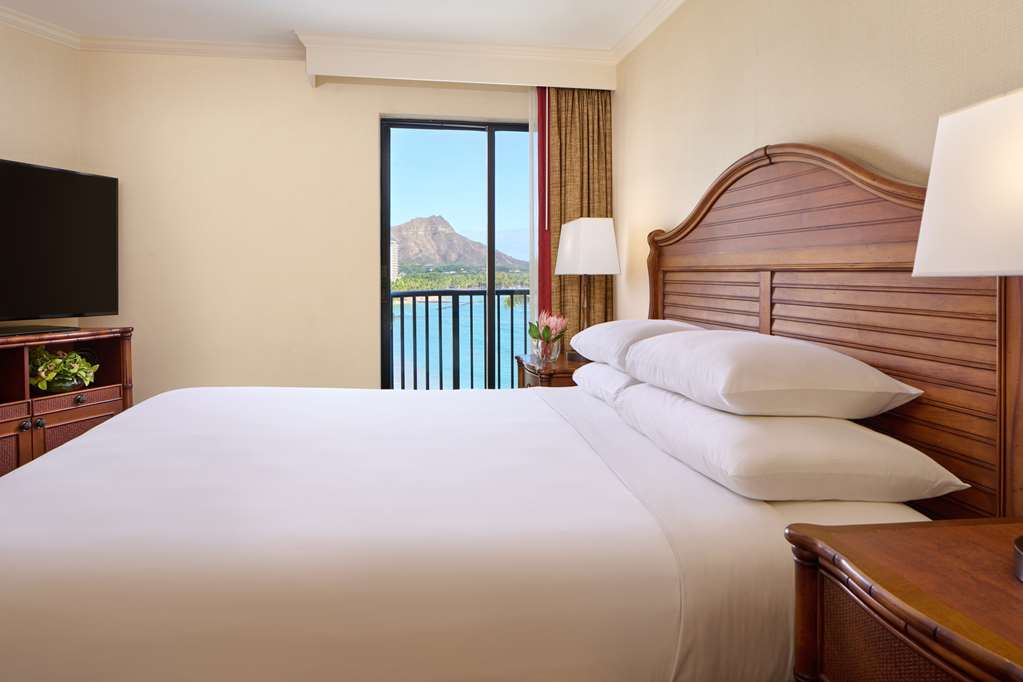 Outrigger Waikiki Beach Resort - photo 119