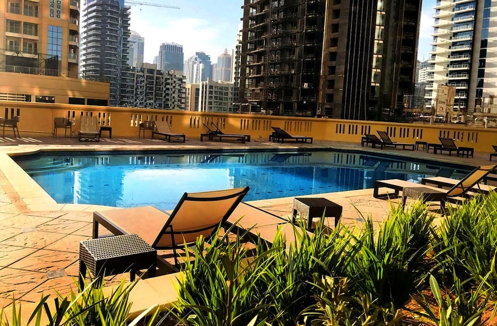 Pelicanstay at JBR walk Oceanfront — 4-Star Luxury Hotel in Dubai, United Arab Emirates