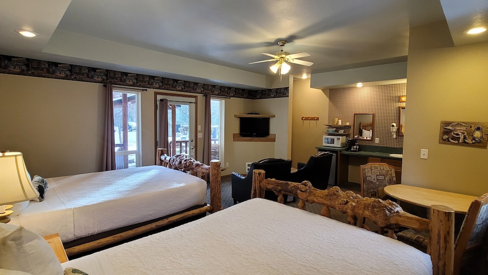 Riverfront Motel - photo 34