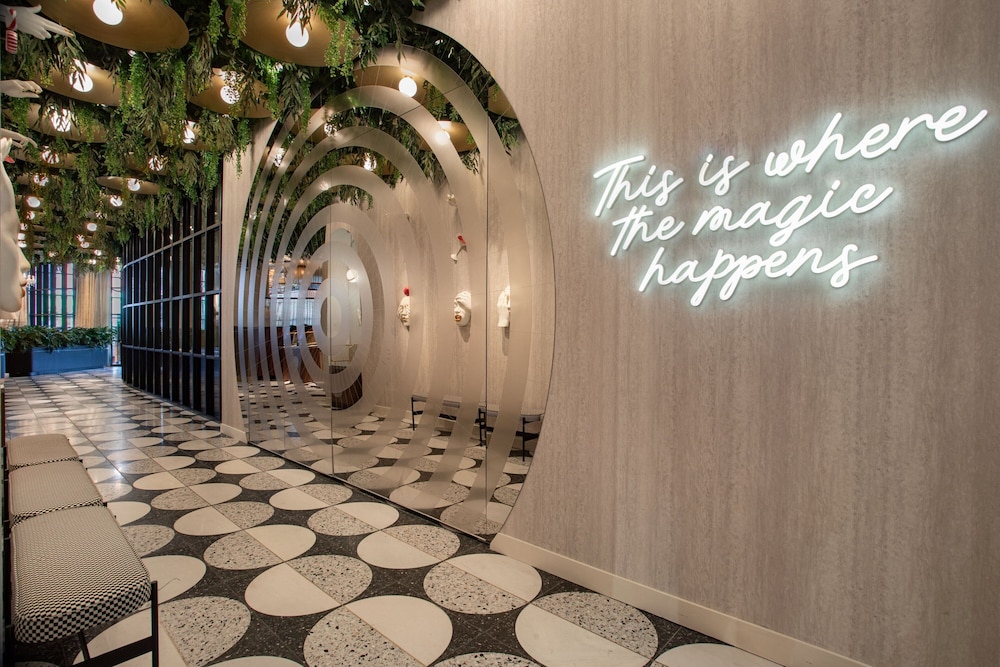 Moxy NYC Lower East Side - photo 4