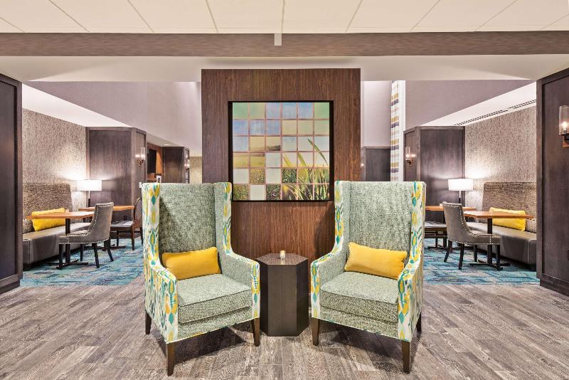 Hampton Inn & Suites North Huntingdon Irwin - photo 17