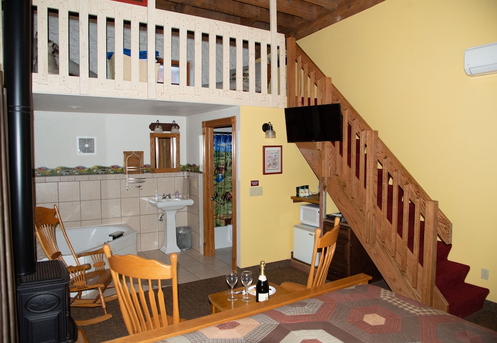 Stone Mill Hotel & Suites - photo 92