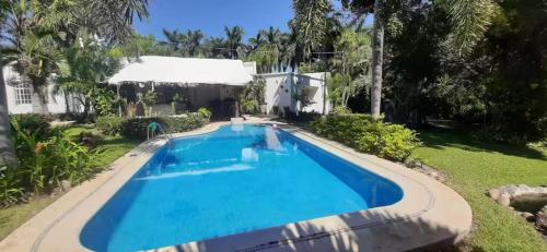 Villa Familiar de Lujo con alberca privada — 4-Star Luxury Hotel in La Orilla, Mexico