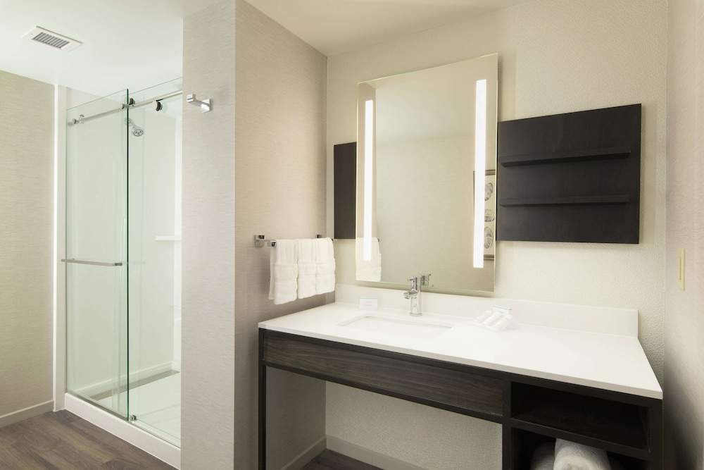 Hilton Garden Inn Memphis Downtown Beale Street - photo 26