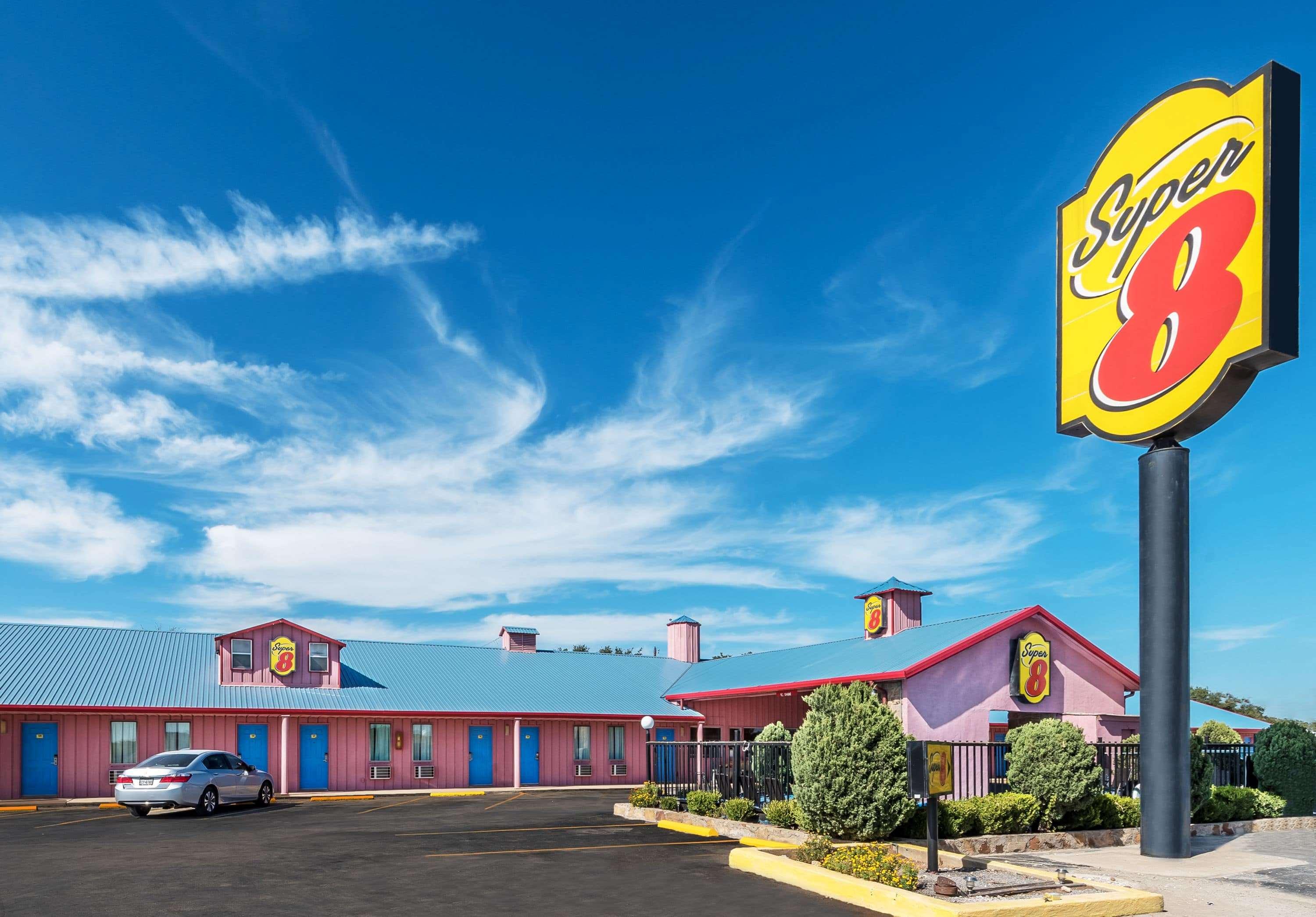 Super 8 by Wyndham Eastland - photo 17