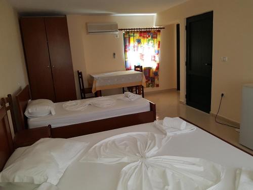 Kompleksi Turistik EDIR in Orikum, Albania