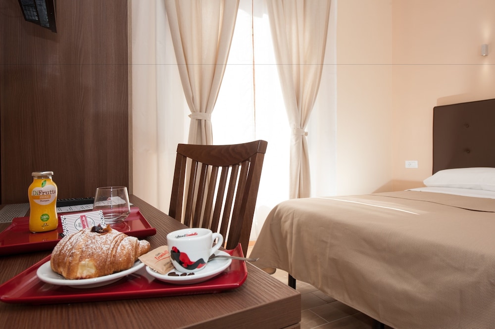 Trinity Luxury Rooms — Rome — photo 5