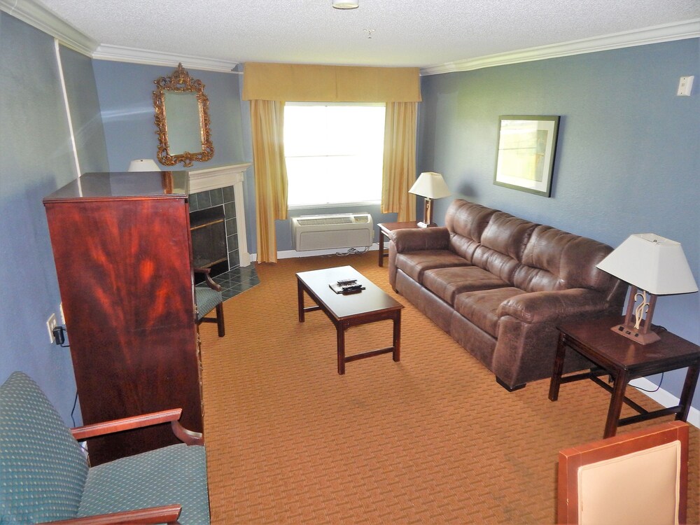 Richmond Suites Hotel - photo 23