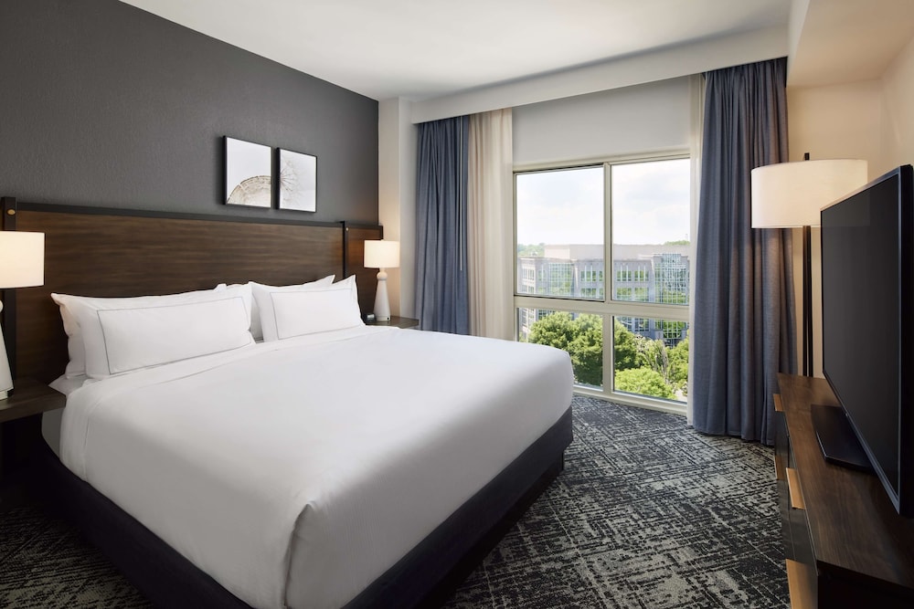 Hilton Charlotte Airport - photo 10