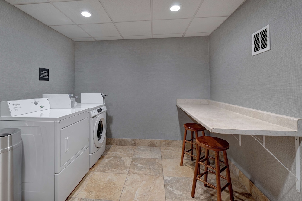 Hampton Inn & Suites Seattle Federal Way - photo 52