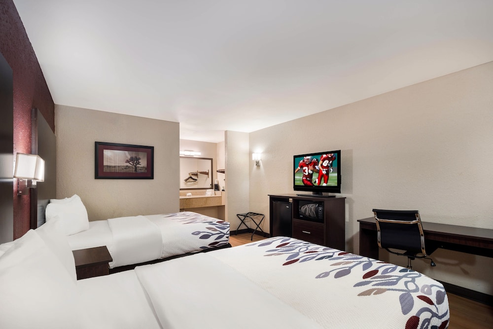 Red Roof Inn Bishopville - photo 10