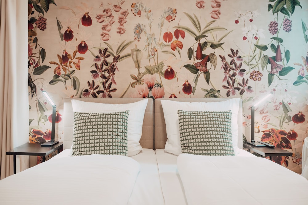 House of Blooms — 4-Star Luxury Hotel in Fulda, Germany