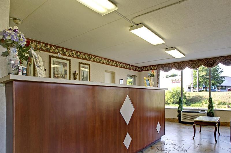 Americas Best Value Inn & Suites Knoxville North - photo 4