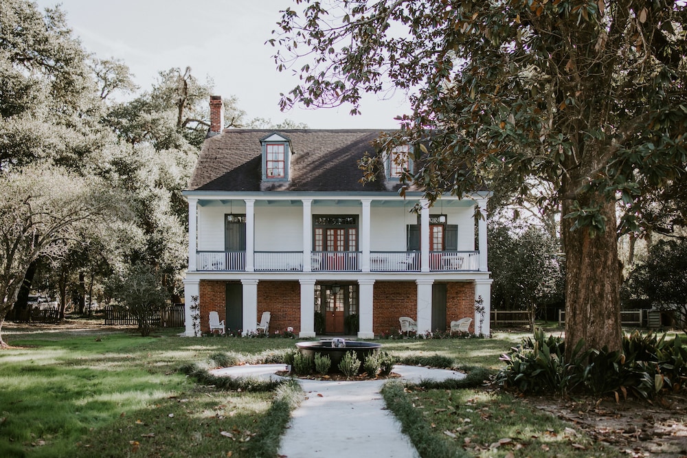 Mouton Plantation - featured photo