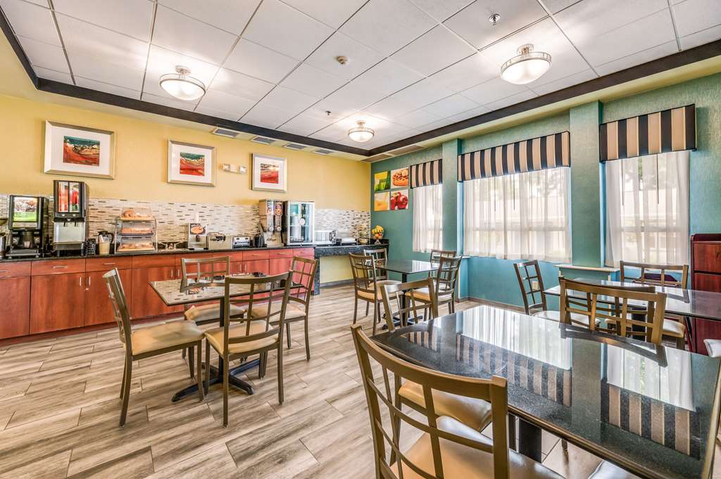 Rodeway Inn Poughkeepsie - photo 24