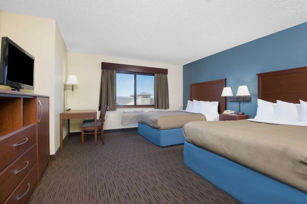 AmericInn by Wyndham Windsor Ft. Collins - photo 7