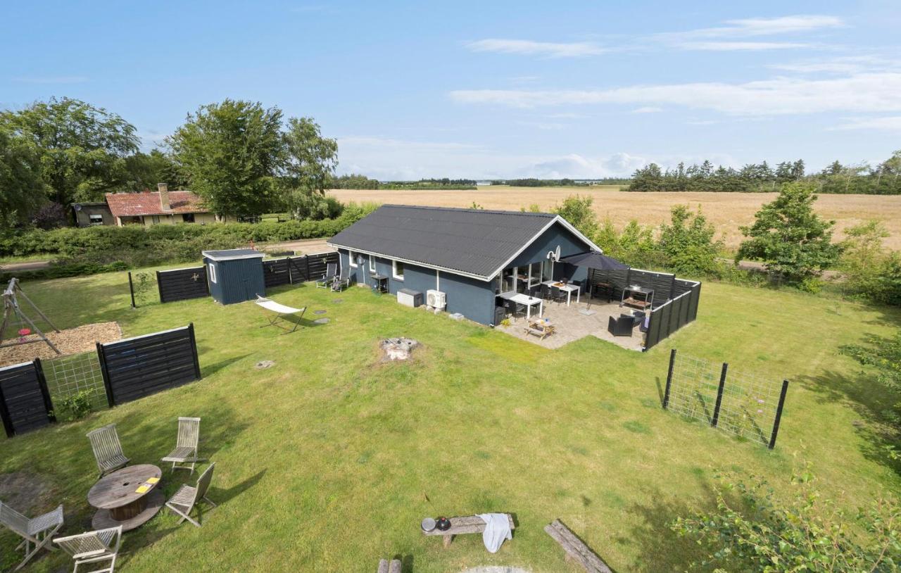 3 Bedroom Cozy Home In Ulfborg — 4-Star Luxury Hotel in Ulfborg, Denmark