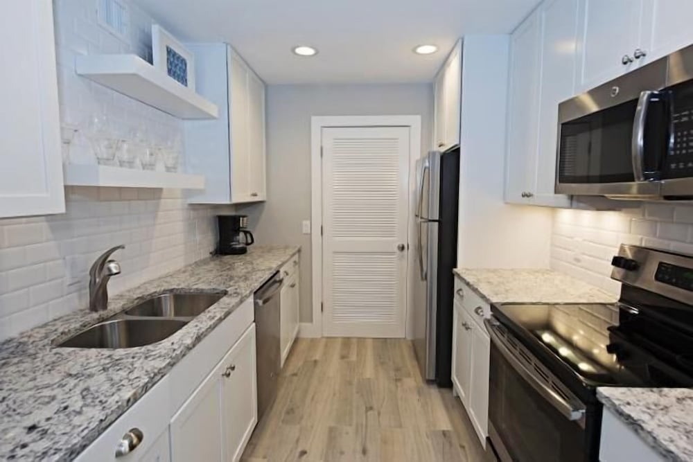 885 Ketch Court at the Sea Pines Resort - photo 3
