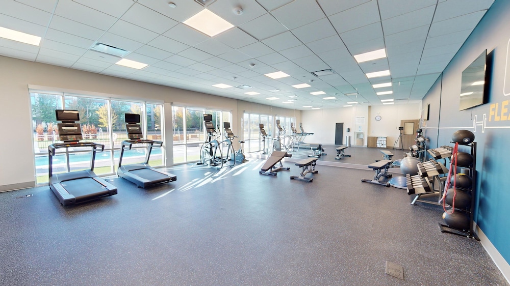 Holiday Inn Express & Suites Chicago Schaumburg an IHG Hotel - photo 39