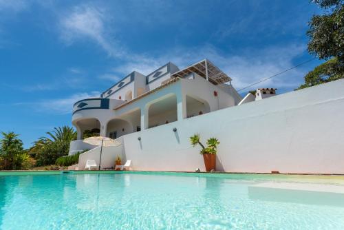 Elegant villa beautiful ocean view natural paradise — 4-Star Luxury Hotel in Tavira, Portugal