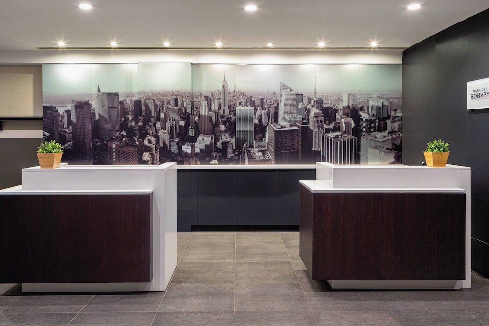 Courtyard by Marriott New York Manhattan Times Square - photo 6