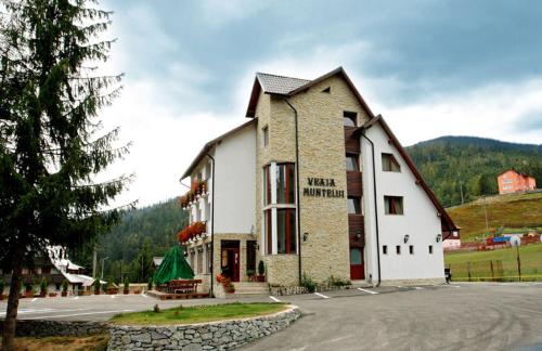 Pensiunea Vraja Muntelui — 4-Star Luxury Hotel in Arieseni, Romania