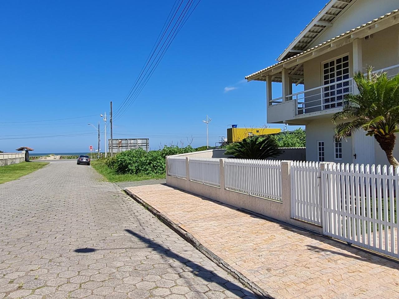 Ampla Casa Com 5 Quartos E Vista Para O Mar — 4-Star Luxury Hotel in Navegantes, Brasil
