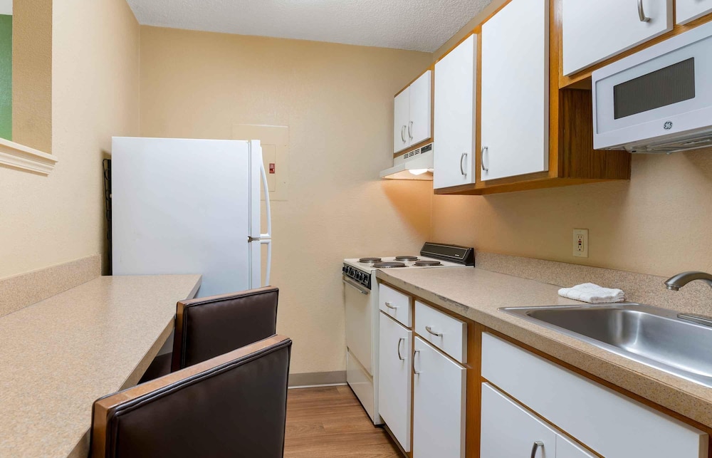 Extended Stay America Raleigh North Raleigh Wake Towne Drive - photo 48