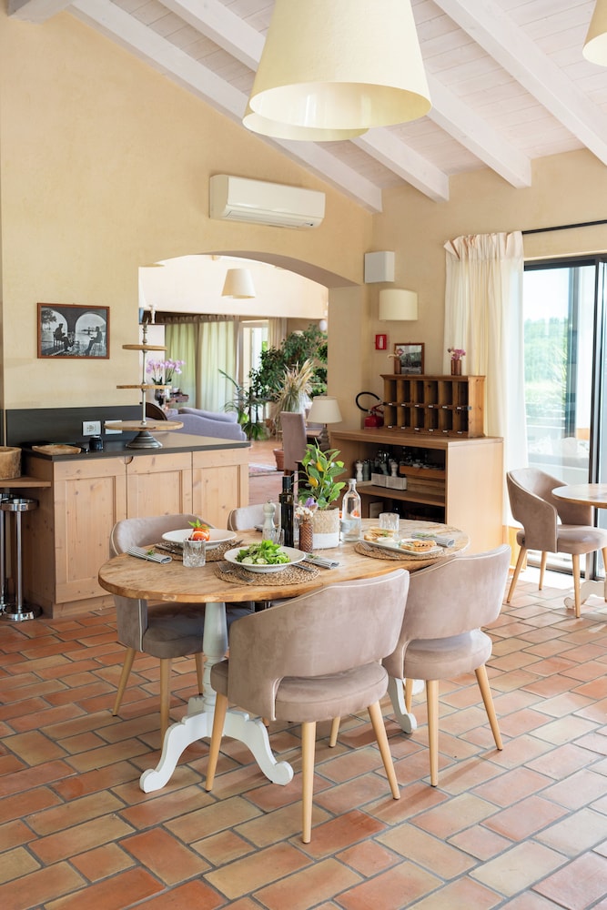 Relais Rossar in Garda, Italy