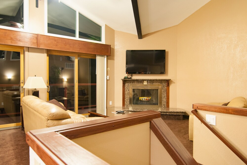 Tahoe Chaparral - photo 16