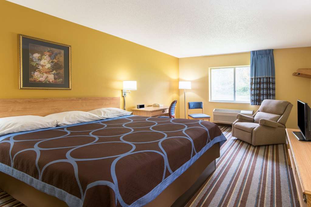 Super 8 by Wyndham Medina - photo 8